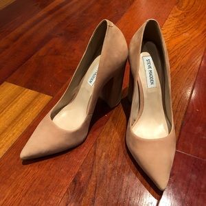 GENUINE SUEDE PUMPS